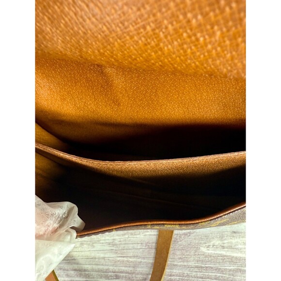 Authentic Louis Vuitton Cartouchiere GM (Large) Monogram Crossbody Bag VINTAGE - Picture 8 of 16